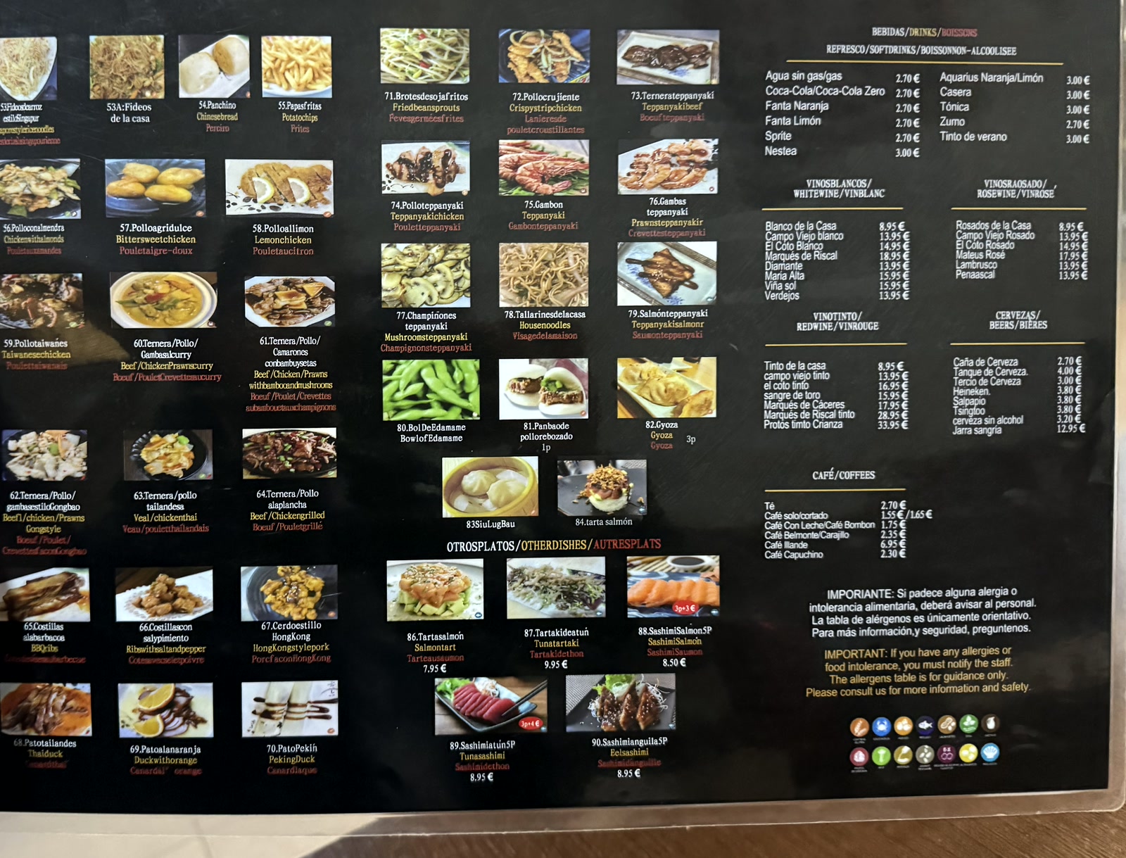 Carta de bebidas y platos